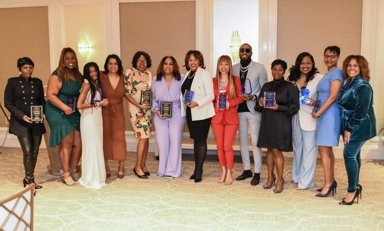 Award recipients and attendees, from left to right: Denise Roles Matthews, co-founder of Philosophy Wine; Founder and Executive Director of the Black Arts District, the poet, Lady Brion; Author and entrepreneur, Bellen Woodard; LTYC Executive Director Dana Carr; Co- owner of Louisiana Creole Pecan Candy, Debra Garland; CEO of Restocked, Dana Green, CEO; Baltimore City Councilwoman, (D-10) Phylicia Porter; Vice president of Community Health and Social Impact for CareFirst BlueCross,Blue Shield, Destiny-Simone Ramjohn; Boxer Jarrett Hurd; White House Correspondent Ebony McMorris, of Urban One Radio; Owner of The Popcorn Bag DC, Teia Hill; Senior Vice President, Chief Compliance Officer and Associate General Counsel for Neuberger Berman, Savonne Ferguson and CarVer Communications CEO, Nicole Kirby.