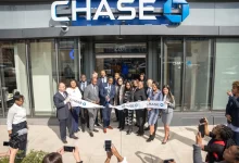 JPMorgan Chase celebrates the opening of its first branch on a college campus at Howard University with a ribbon-cutting ceremony. (Photo Courtesy of JPMorgan Chase)