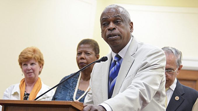 nnpa_0236_whenderson_fallen_hires