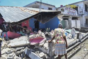 Hurricane rains hell on Haiti after another earthquake