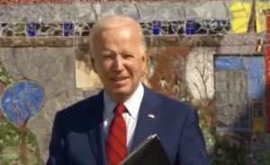 Biden announces vaccine mandate, fight ensues