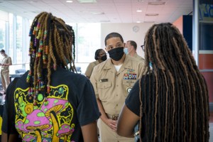 Baltimore native speaks to Morgan State University students about career opportunities in Navy