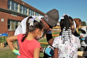 ‘Caw to Action:’ Ravens, volunteers plant produce to end food desert in South Baltimore