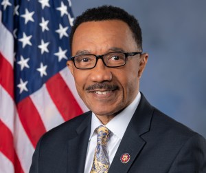 Rep. Mfume receives response from USPS showing actions to improve performance over last year’s holiday season