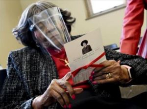 Autherine Lucy Foster diesdays after University ofAlabama campus renamesbuilding in her honor