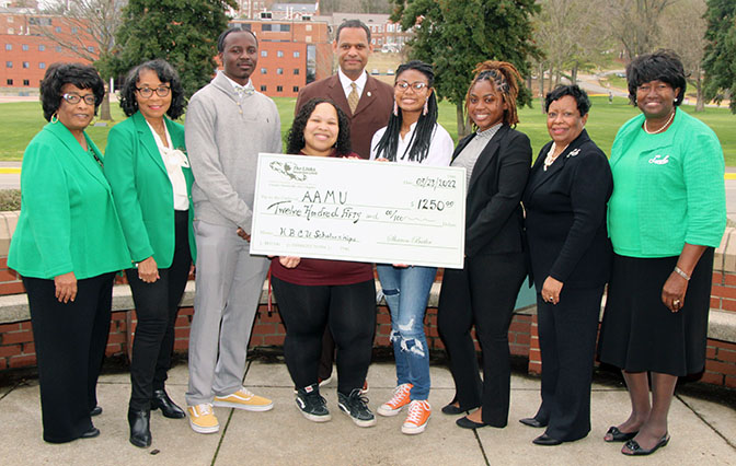 ORGANIZATION PRESENTS AWARDS TO AAMU STUDENTS