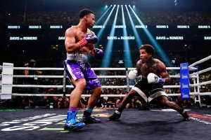 Gervonta Davis stops Romero in 6th, retains lightweight belt