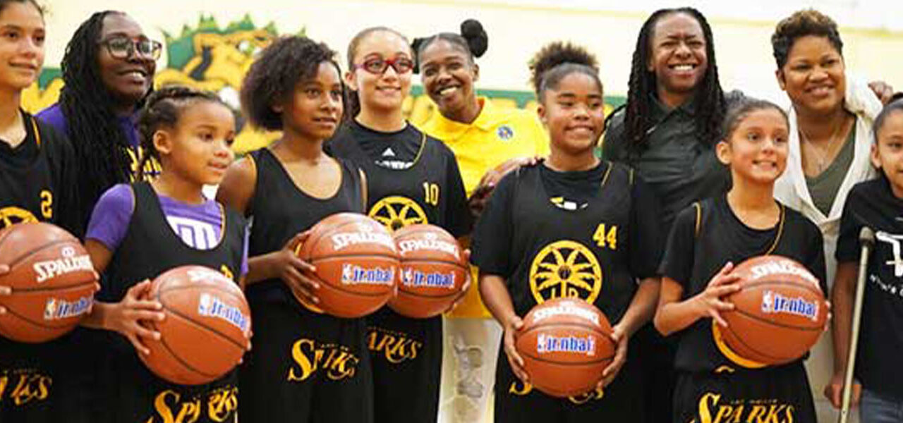 LA Sparks Mentor and Encourage Local Students