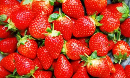 Strawberries sold at Walmart, Aldi, more, linked to hepatitis A outbreak, USDA says