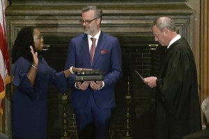 Jackson sworn in, becomes 1st Black woman on Supreme Court