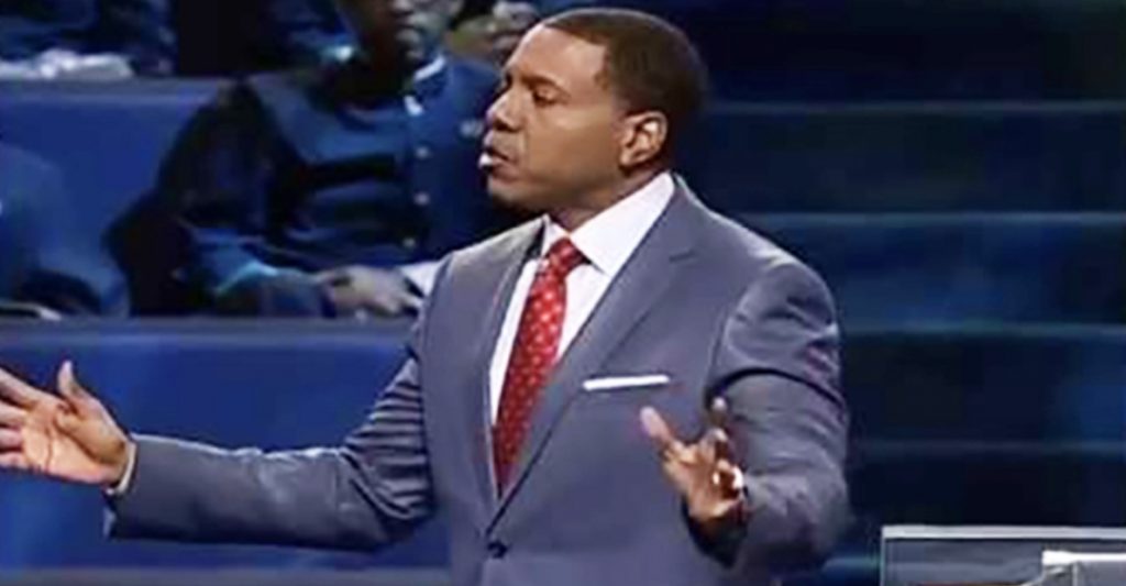 Creflo Dollar, Wealthy Pastor With a Private Jet, Finally Admits That “Tithing is Not Biblical”