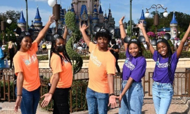 High School Students Nationwide can apply for Disney Dreamers Academy