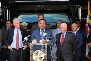 Congressman Kweisi Mfume and Senator Ben Cardin band together to introduce the National Council on African American History and Culture Act