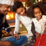 How to Create an Affordable and Fun Family Christmas Tradition Online