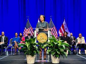 Bowser sworn in to historic third term; top officials united on statehood for D.C.