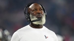 Texans make Lovie Smith a one-and-done coach