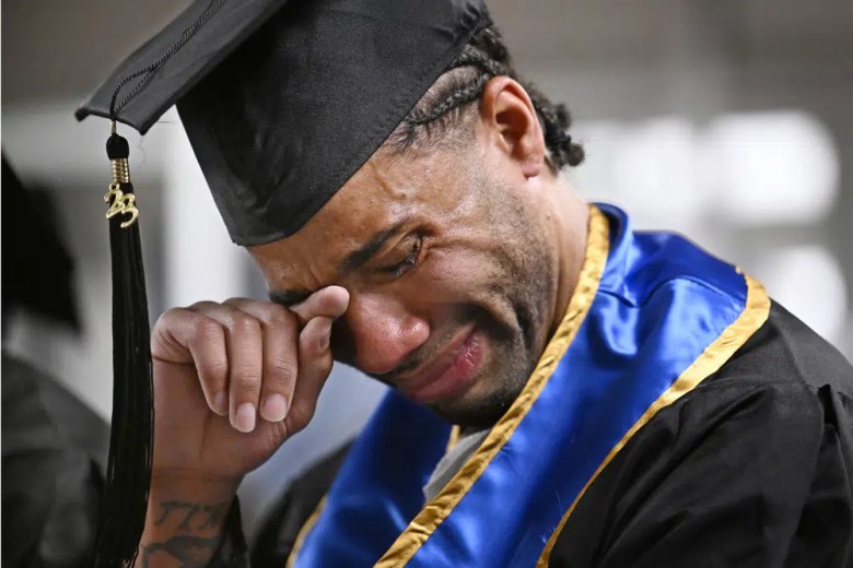 Yale, University of New Haven partnership celebrates first degrees awarded to inmates