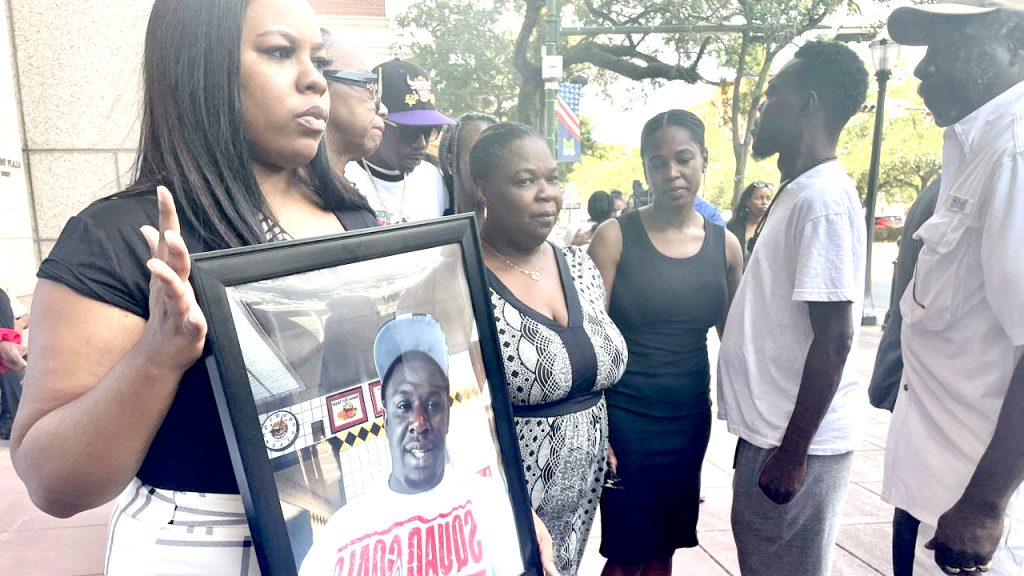 Mobile police release 911 call that led to Jawan Dallas being tased before he died