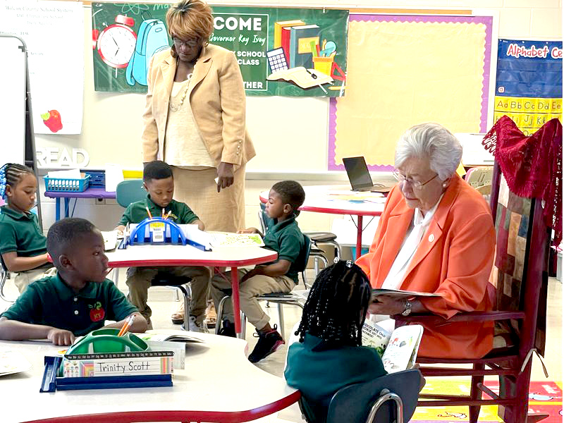 Kay Ivey: Promoting students before they can read is a ‘major disservice’