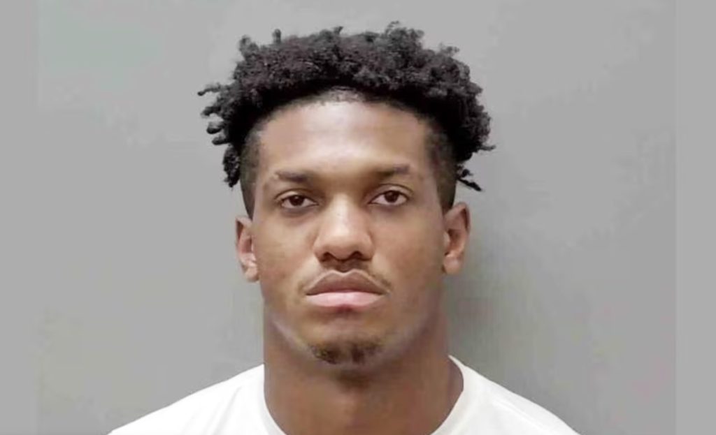 Antonio Ross, former Alabama football walk-on, indicted for sodomy in Calhoun County