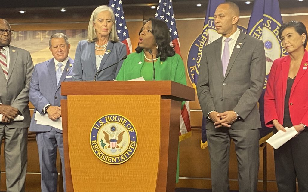 House Democrats re-introduce John Lewis voting bill on National Voter Registration Day