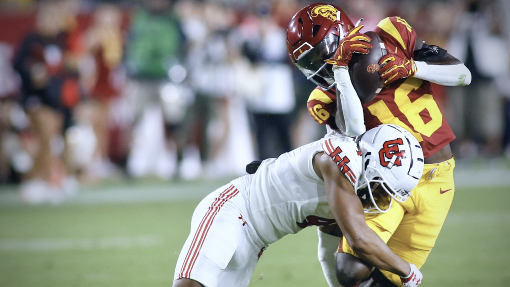 Utah Upsets USC in Thrilling 34-32 Game