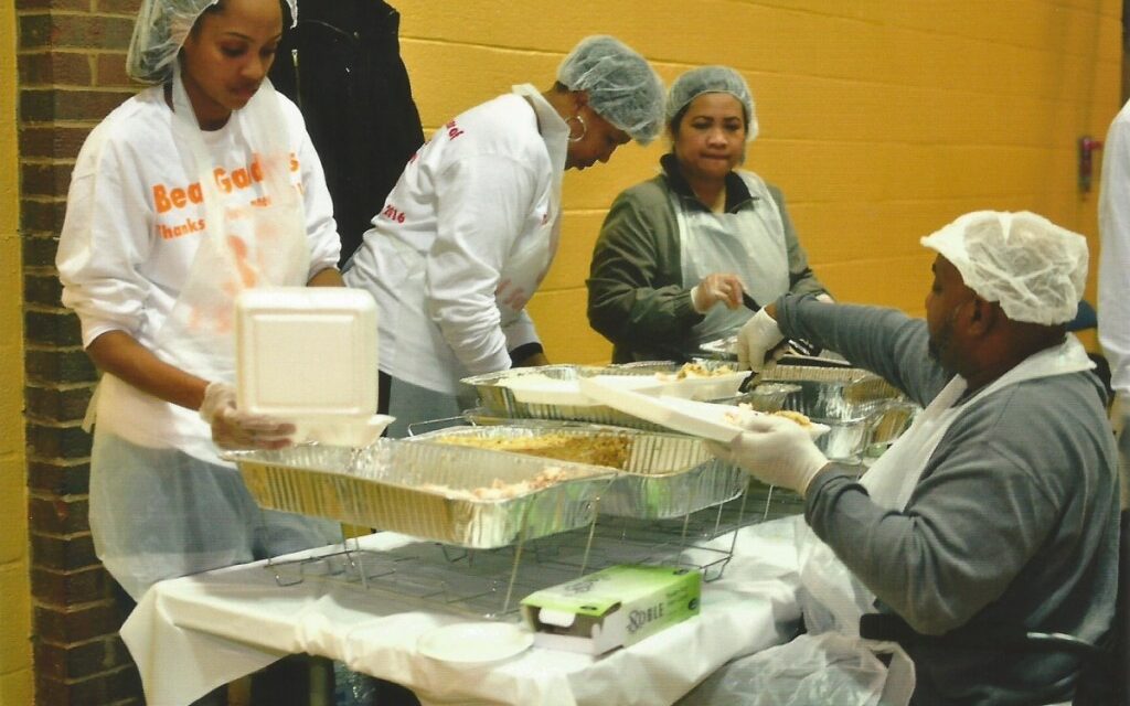 Bea Gaddy Thanksgiving Dinner to take place at Middle Branch Fitness and Wellness Center 