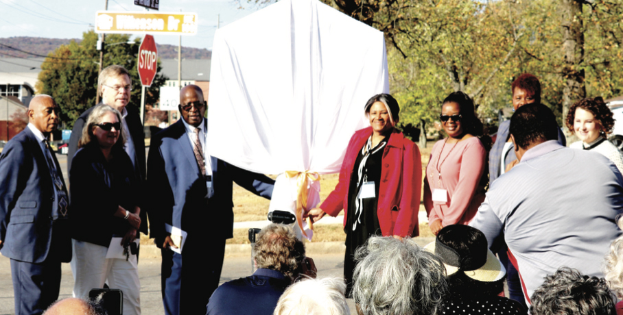 EDMONTON HEIGHTS HISTORIC DISTRICT MARKER REVEALED IN COMMEMORATIVE CEREMONY