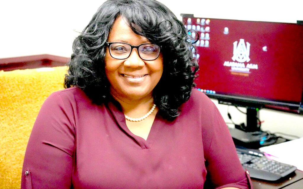 Clarke Helps Organize AAMU’S Voting Registration Drives