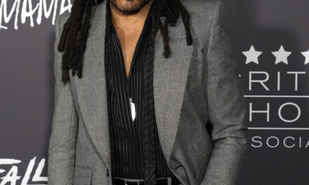 Lenny Kravitz sets the record straight on Black awards controversy