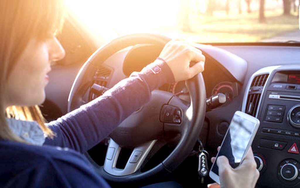 Get ready: New hands-free driving law to take effect Jan. 1 in Huntsville