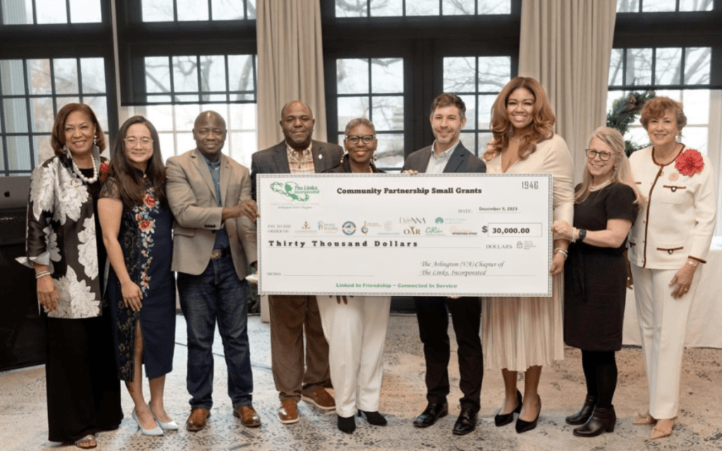 PRESS ROOM: Arlington (VA) Links celebrate community impact at annual holiday party  with $30,000 contributions to local causes 