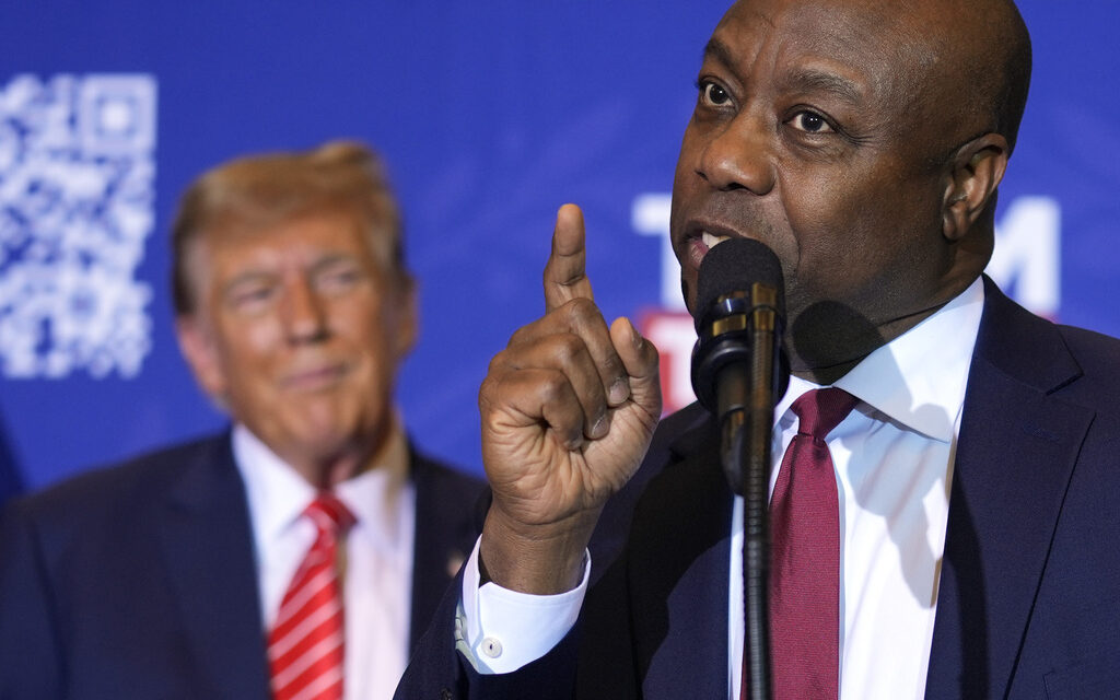 Tim Scott endorses Donald Trump ahead of New Hampshire Republican primary