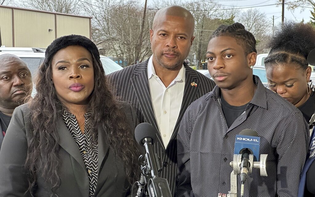 A Texas school’s punishment of a Black student who wears his hair in locs is going to trial