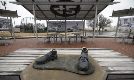 Jackie Robinson statue stolen from a Kansas park