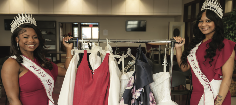 MISS SENIOR, MISS FRESHMAN LEAD PROM DRESS DRIVE