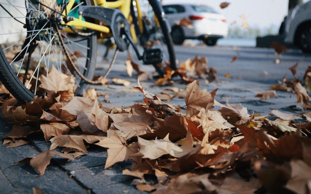 Hed: Bicyclist, 47, involved in fatal hit-and-run in West Baltimore