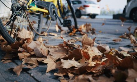 Hed: Bicyclist, 47, involved in fatal hit-and-run in West Baltimore