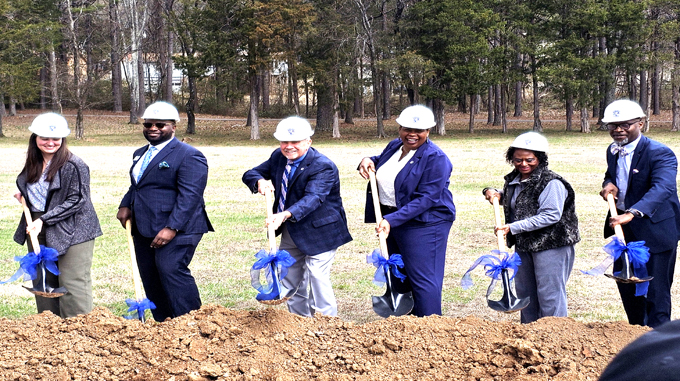 COMMISSIONER VIOLET EDWARDS BREAKS GROUND ON A $1.2M CONSTRUCTION PROJECT FOR DISTRICT 6 IMPROVEMENTS