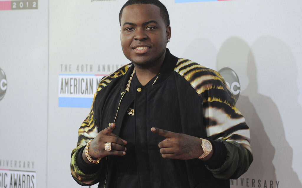 Rapper Sean Kingston and his mother stole more than $1 million through fraud, authorities say