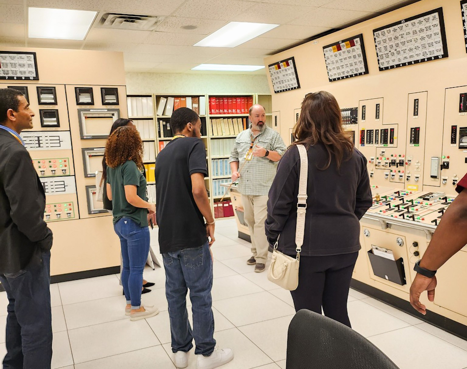 Students Listen to NRC Staff during Tour