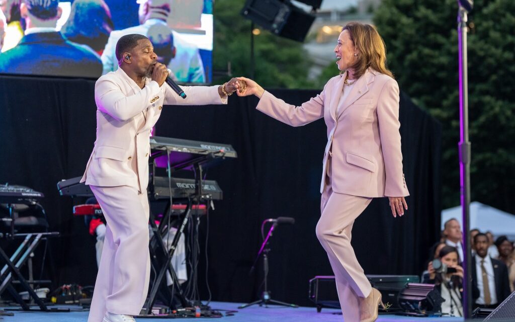 Biden hosts Juneteenth concert on White House South Lawn