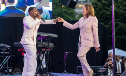 Biden hosts Juneteenth concert on White House South Lawn