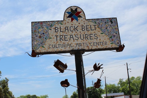 Black Belt Treasures and Cultural Arts Center in Camden