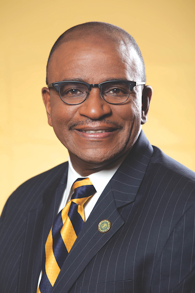 Oakwood University Celebrates President Pollard who Receives Prestigious Award and Membership