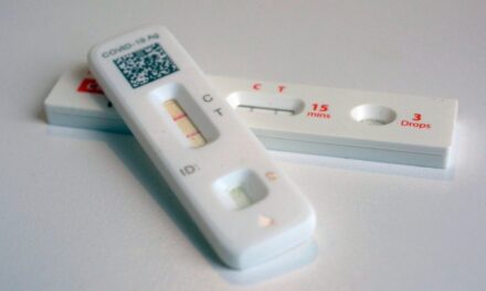 Most ‘overlooked’ COVID symptom right now; states where virus is surging