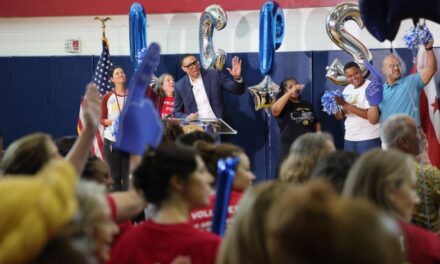 Mayor Bowser hosts back-to-school pep rally for D.C. educators 