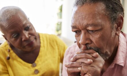 Is it Alzheimer’s or Forgetfulness? 5 Signs to Tell