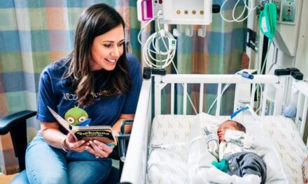 Katie Britt emphasizes importance of reading to newborns at UAB Bookworm Day