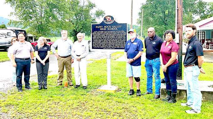 UNIVERSITY ADMINISTRATORS DISCUSS PLANS FOR PAINT ROCK VALLEY HIGH SCHOOL